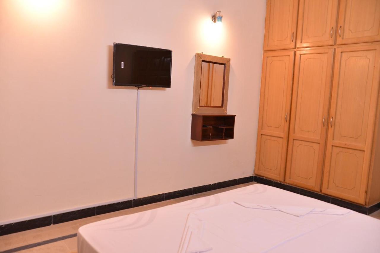 Redbury Guesthouse Islamabad Exterior photo